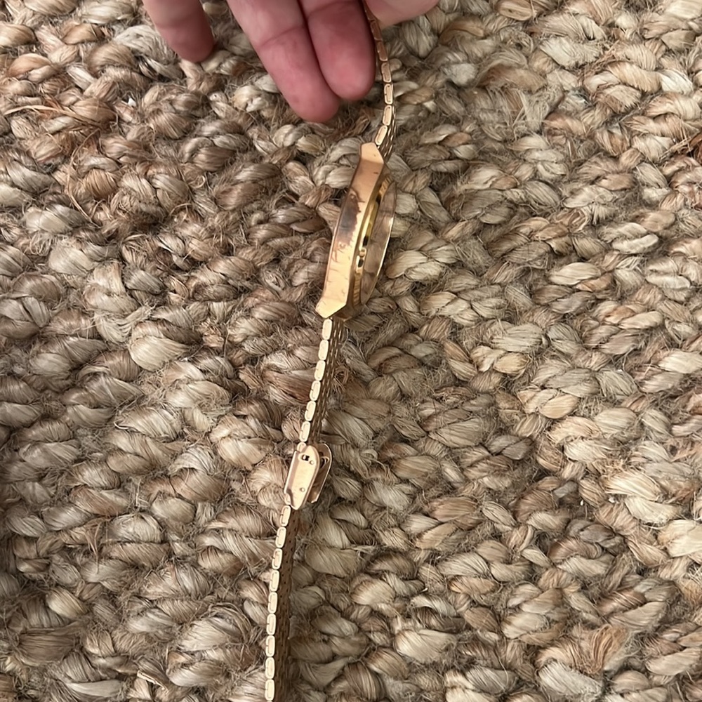 Nixon rose gold watch - Picture 4 of 7